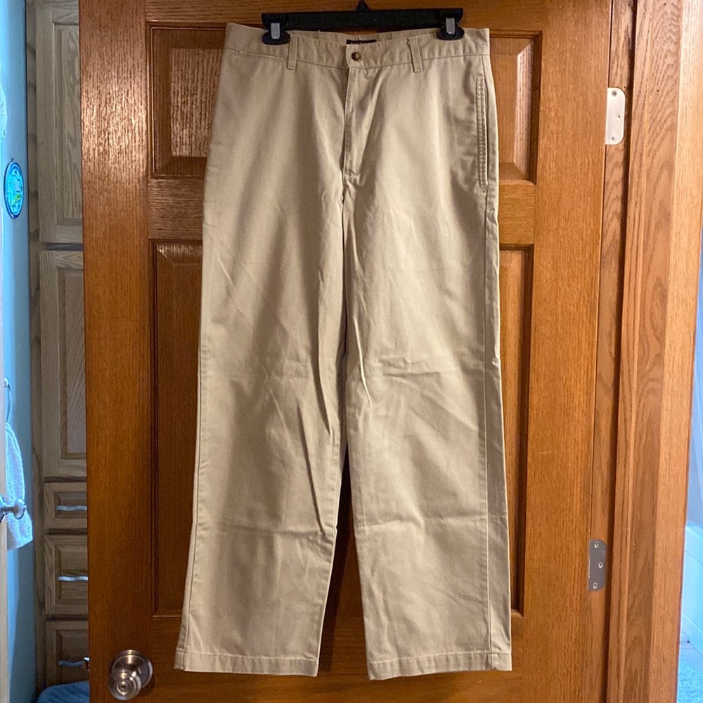 Men’s 31/30 dark beige Dockers!